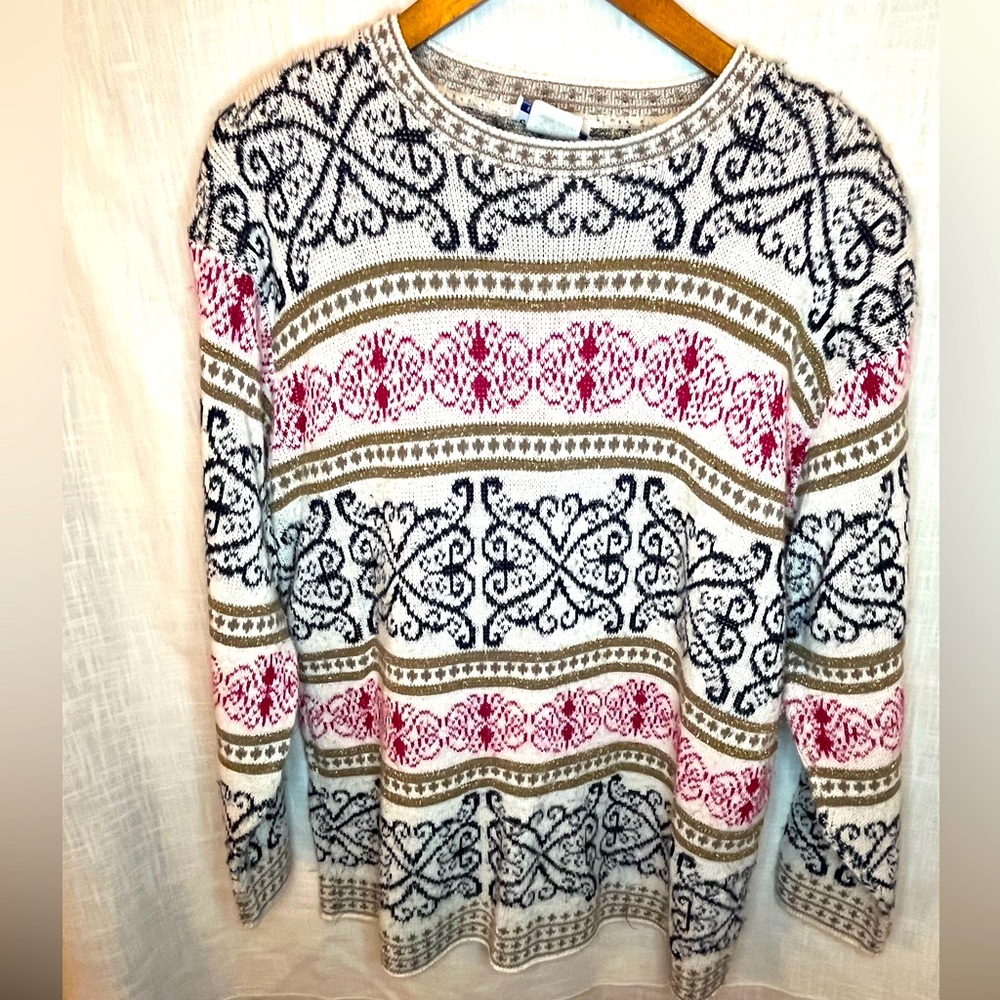 Vintage Cape Cod Sportswear scroll holiday sweater Gold detail. Oversized Medium